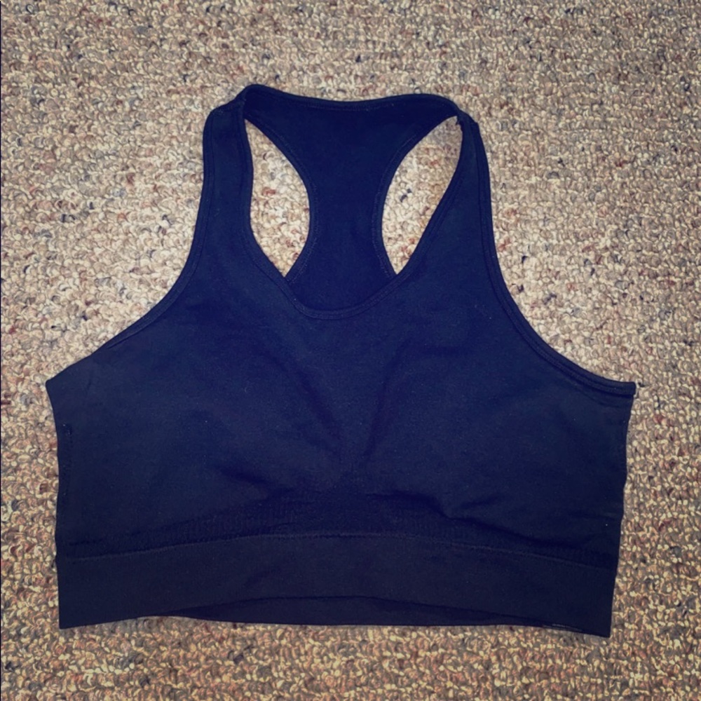 Alphalete aero sports bra